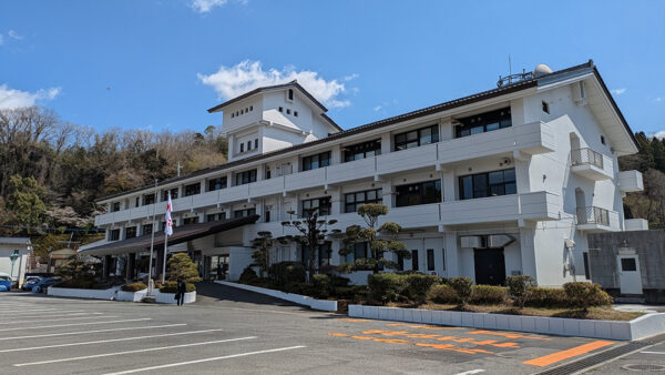 某施設