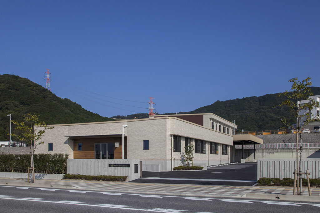 福岡社屋